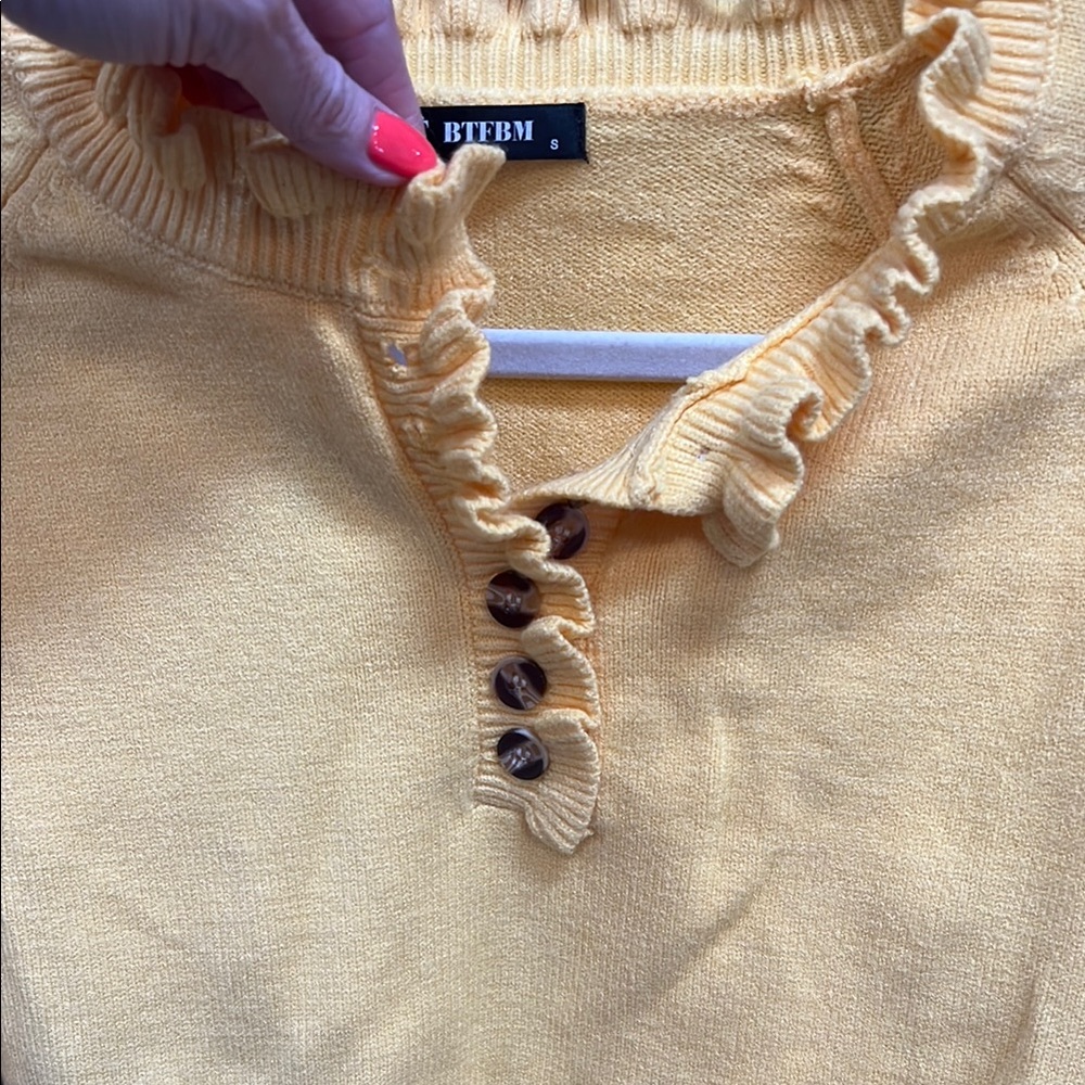 Yellow Ruffled Sweater - Picture 3 of 4